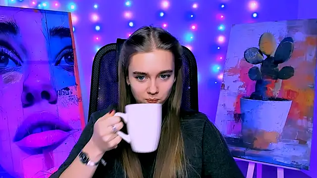 JuneWoods online show from February 13, 2026, 12:23 pm