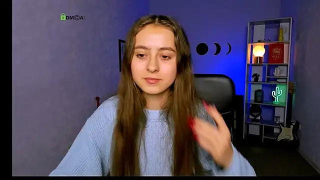 rebecca smile online show from November 18, 2025, 2:21 pm