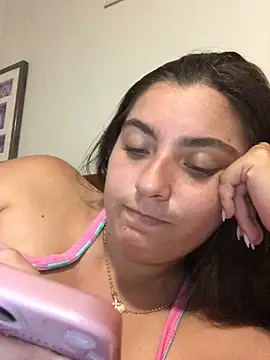 Snapshot of larj021bb chatting on February 25, 2026, 10:41 pm larj021bb online show from February 25, 2026, 10:41 pm