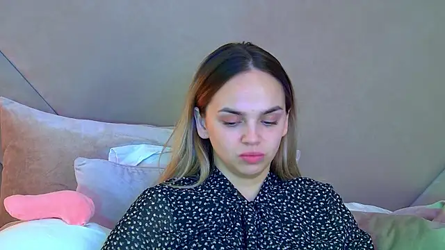 AnitaVenture online show from October 11, 2025, 4:38 pm