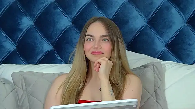 AnitaVenture online show from February 5, 2026, 4:39 am