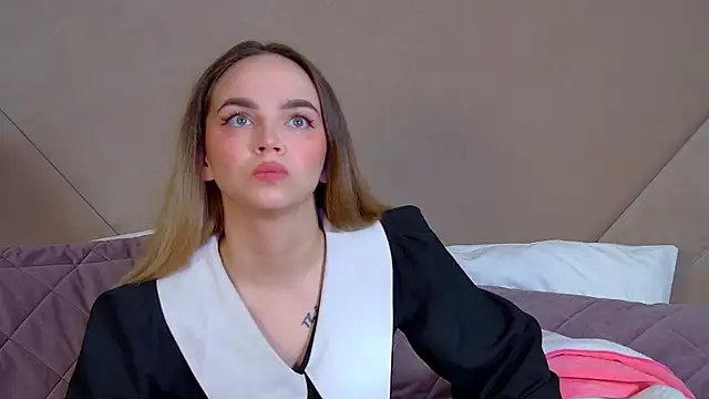 AnitaVenture online show from April 3, 2026, 4:21 am