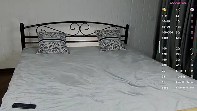 KariDollar online show from March 10, 2026, 9:20 pm