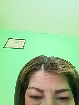 Snapshot of VANESSA__01 chatting on October 28, 2025, 1:03 pm VANESSA  01 online show from October 28, 2025, 1:03 pm