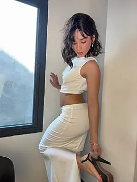 Capricho 01 online show from February 17, 2026, 6:14 pm