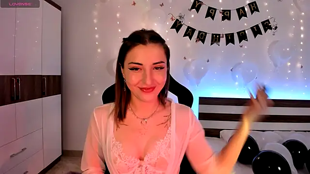 AmyVilvet  online show from October 28, 2025, 5:15 pm