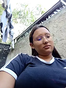 young dairy01 online show from November 27, 2025, 11:23 am