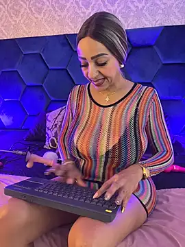 Snapshot of Angelina_Roa chatting on May 15, 2026, 2:57 pm Angelina Roa online show from May 15, 2026, 2:57 pm