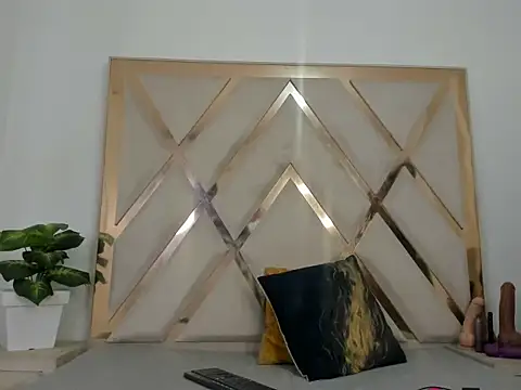 indiraasm online show from October 4, 2025, 4:21 am