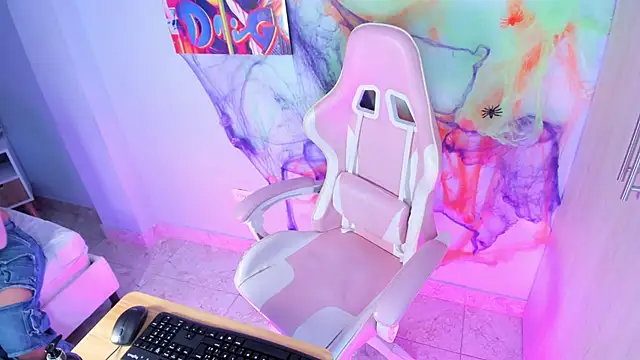 Snapshot of Athenea__fox chatting on October 29, 2025, 12:07 pm Athenea fox online show from October 29, 2025, 12:07 pm