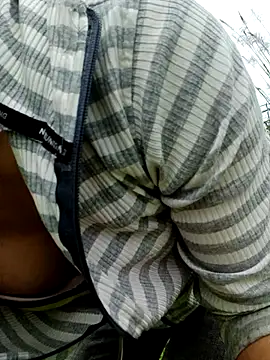 nhinhi-sexy online show from November 4, 2025, 12:32 am