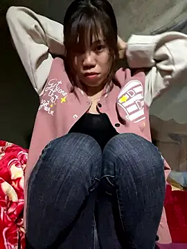 nhinhi-sexy online show from January 5, 2026, 9:18 pm