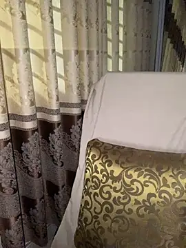 Lydia-a online show from November 28, 2025, 2:53 pm