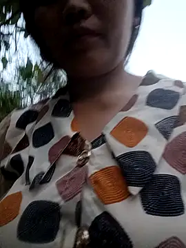 bree-zz online show from April 5, 2026, 11:07 am