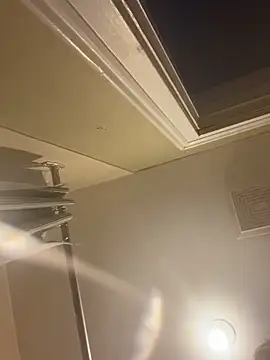 sexybriiiixoxo online show from April 23, 2026, 8:33 pm