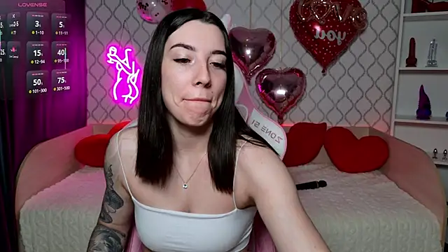 Curious Lily online show from February 12, 2026, 11:22 pm