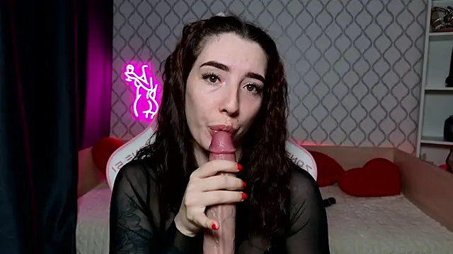 Snapshot of Curious_Lily chatting on May 7, 2026, 12:38 am Curious Lily online show from May 7, 2026, 12:38 am