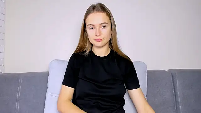 LilMary  online show from November 25, 2025, 6:57 am