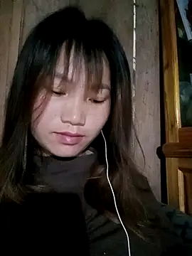 min-xinh online show from March 4, 2026, 9:32 pm