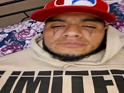 itsJrivera24 online show from November 18, 2025, 10:20 am