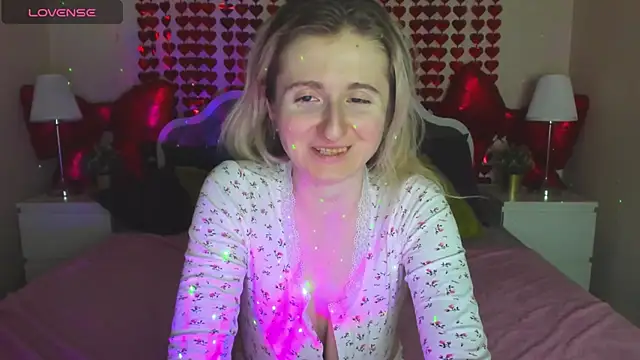 CamillaDreamer online show from February 11, 2026, 6:57 pm