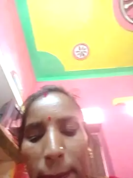 Snapshot of Munni_ji chatting on October 2, 2025, 8:54 am Munni ji online show from October 2, 2025, 8:54 am