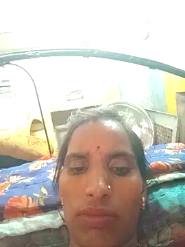 Snapshot of Munni_ji chatting on October 6, 2025, 5:49 am Munni ji online show from October 6, 2025, 5:49 am