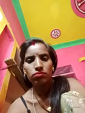 Snapshot of Munni_ji chatting on October 18, 2025, 6:19 pm Munni ji online show from October 18, 2025, 6:19 pm