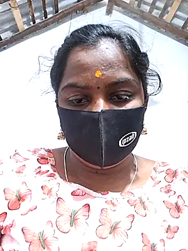 Tamil Hot Sindhu online show from October 7, 2025, 8:11 am