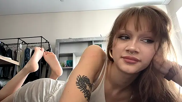 Snapshot of ElissaMikrot chatting on September 27, 2025, 12:32 pm ElissaMikrot online show from September 27, 2025, 12:32 pm