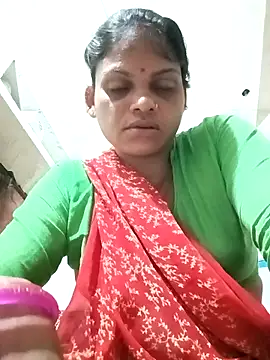 Snapshot of SHMA-77 chatting on September 30, 2025, 4:34 pm SHMA-77 online show from September 30, 2025, 4:34 pm