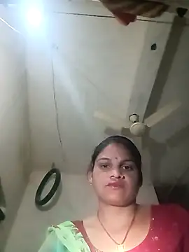 Snapshot of SHMA-77 chatting on February 16, 2026, 3:41 pm SHMA-77 online show from February 16, 2026, 3:41 pm