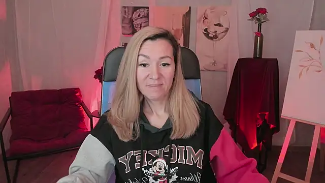 DonnaSmitth online show from March 19, 2026, 6:45 pm