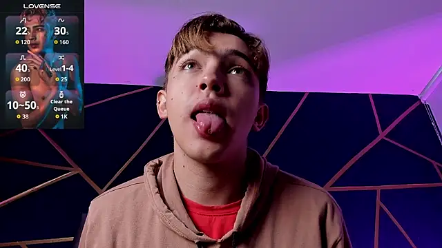 Lian Miller1  online show from April 11, 2026, 12:42 pm