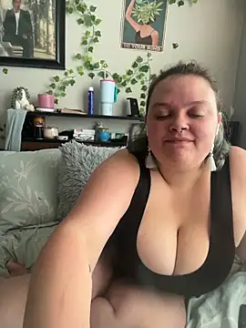 Snapshot of xXJJIvyXx chatting on October 11, 2025, 4:16 pm xXJJIvyXx online show from October 11, 2025, 4:16 pm