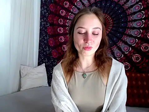 AdalynKiss online show from March 4, 2026, 1:17 pm