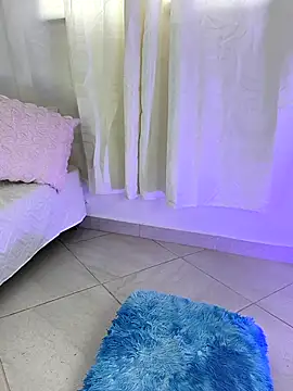 In-Ur-dreams online show from October 14, 2025, 4:52 pm