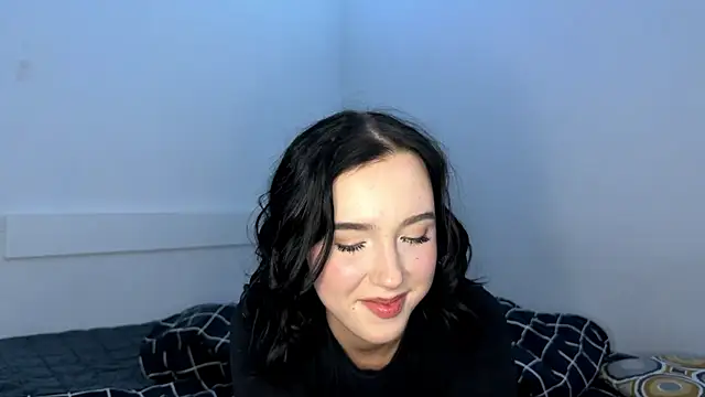 KayaNorth online show from October 1, 2025, 8:04 pm