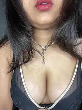 soniyaverma00 online show from March 28, 2026, 8:25 am