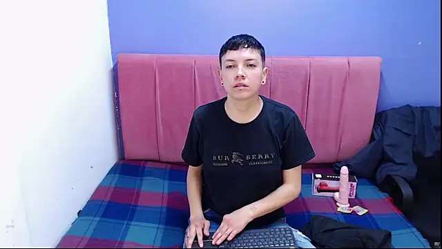 Snapshot of alexmadisoncm101 chatting on October 8, 2025, 3:04 am alexmadisoncm101 online show from October 8, 2025, 3:04 am