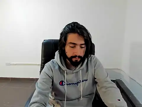 maximusdominus26 online show from February 27, 2026, 2:33 am