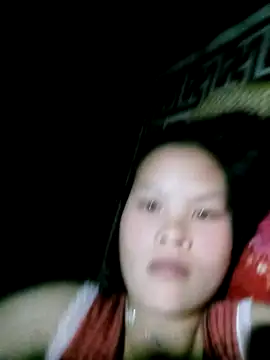 Snapshot of Tuelam_xx chatting on October 21, 2025, 1:34 pm Tuelam xx online show from October 21, 2025, 1:34 pm