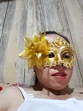 Tuyet xx online show from October 15, 2025, 3:06 am