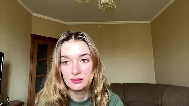 CoraJamerson online show from October 11, 2025, 9:41 am