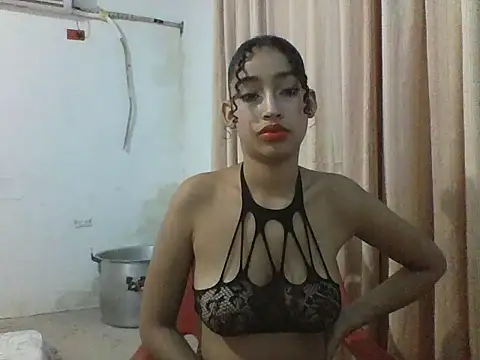 Snapshot of Keylirose chatting on October 2, 2025, 3:46 am Keylirose online show from October 2, 2025, 3:46 am