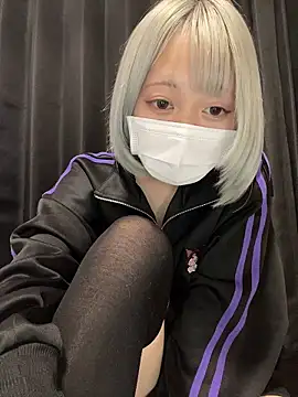 Snapshot of Nyamo-chan chatting on October 9, 2025, 4:16 pm Nyamo-chan online show from October 9, 2025, 4:16 pm