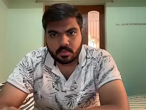 Romeo Sam2 online show from November 14, 2025, 5:28 am