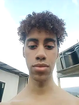 Snapshot of The_boy_good chatting on October 5, 2025, 10:18 pm The boy good online show from October 5, 2025, 10:18 pm