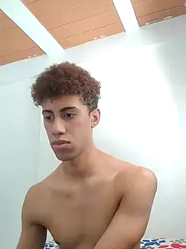 Snapshot of The_boy_good chatting on October 9, 2025, 8:18 pm The boy good online show from October 9, 2025, 8:18 pm