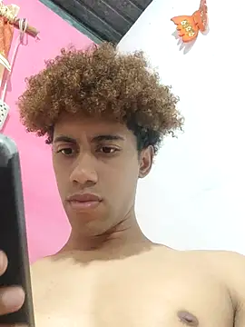 Snapshot of The_boy_good chatting on February 8, 2026, 12:03 am The boy good online show from February 8, 2026, 12:03 am